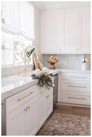 29 Popular White Kitchen Designs Ideas Kitchen 29 Popular White Kitchen Designs Ideas In 2020 Kitchen Kitchen Cabinet Design Interior Design Kitchen