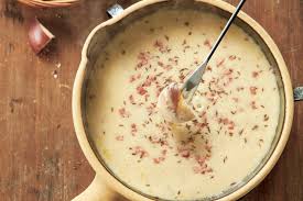 Fondue A La Biere Rezept Rezepte Kasefondue Rezept Lebensmittel Essen