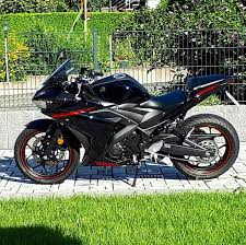 Black And Red Motorcycle Racinglisa Sur Instagram Clean Af Yamaha Yamahar3 Yzfr3 R3 Yzf Bike Black Red Ixs Lederkombi Red Motorcycle Red Bike Black Motorcycle