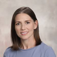 Amanda Hatt's Instagram, Twitter & Facebook