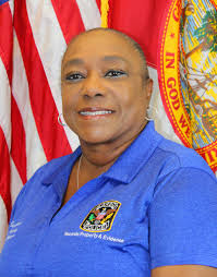 Our Records Division is losing two long-standing employees to much deserved  retirements! Ms. Vivian Caphart, Records and Property and Evidence Manager,  will leave the City of Largo after 44 years (wow) of