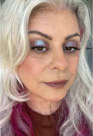 When you remember you can bedazzle your eyes with a single glitter  eyeshadow 🩵✨ #shimmereyeshadow #eyeshadow #glittereyeshadow  #duochromeyeshadow