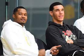 Darren moore took charge as caretaker head coach of west bromwich albion in april 2018, getting moore, who made 50 premier league appearances for west brom as a player, stepped up to the role. Video Watch Lonzo Ball S Manager Throw Zo2 Sneakers In Trash Amid Nike Rumors Bleacher Report Latest News Videos And Highlights