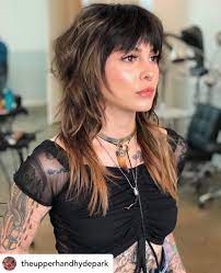 21 Modern Shag Haircuts That Will Make You Chop Your Hair In 2021 Edgy Hair Hair Styles Medium Hair Styles