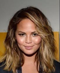 Everyday, bridal, occasion, celebrity hairstyles, hairstyle trends 2013. Chrissy Teigen Haircuts For Round Faces Round Face Haircuts Hairstyles For Round Faces Medium Hair Styles