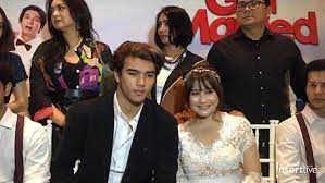 Ditambah, prilly dikenal sebagai artis multitalenta yang membuatnya selalu berhasil menyita perhatian. Prilly Latuconsina Dan Jeff Smith Menikah Hari Ini
