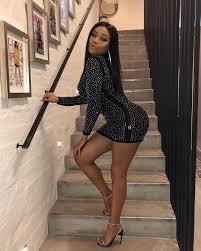 On monday 7 september 2020 bonang matheba left her fans drooling after posting a string of images which however led to an instagram war. Bonang Matheba Kasi365 Co Za