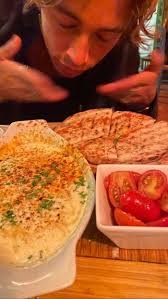 Πόσο τρυφερή είναι η νέα photo της Δανάης Λιβιεράτου στην αγκαλιά του Pablo  Miller στις διακοπές;