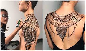 See why henna is becoming more popular than tattoos!we can hear what you're saying from here. Get Inked By These Henna Artists In Singapore Honeycombers
