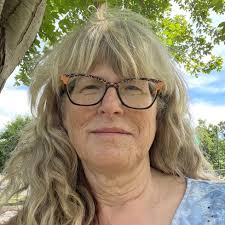 Where to store medium size hard shell luggage