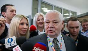 Została zatrudniona, kiedy prezesem nbp był sławomir skrzypek, który zginął w katastrofie smoleńskiej. Aniolki Charliego Tabloid Online