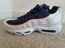 Nike Air Max 95 Lx White Blue Red Nsw Running Shoe Aa1103 100 Women S Size 8 5 Nike Airs This Is A Link To Amazon And Nike Air Nike Air Max Nike Air Max 95