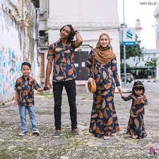Bila satu family pakai sedondon macam best je. Baju Raya Ibu Dan Anak Home Facebook