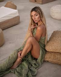 Soleil Sorge - Free pics, galleries & more at Babepedia