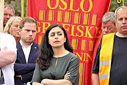 Tajik forteller at hun til å begynne med mente at ap burde gå forsiktig fram i spørsmålet og at en. Hadia Tajik Birthday Age And Zodiac