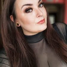 Laquisha Ford's Instagram, Twitter & Facebook