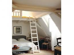 Nos Meilleures Idees Pour Amenager Et Decorer Vos Combles Elle Decoration Amenagement Combles Chambre Combles Amenagement Mezzanine