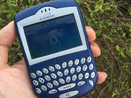 Mở seal điện thoại Blackberry 7230 sau ...