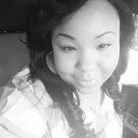 Noelle Lott's Instagram, Twitter & Facebook