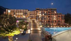 Rooms open to furnished balconies. Maestral Resort Casino