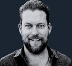 Penelope Hilliard's Instagram, Twitter & Facebook