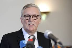 Thomas Winkelmann (Germanwings CEO Geschaeftsfuehrer) Pressekonferenz  Germanwings, Flugzeug-Absturz