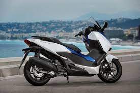 Honda Forza 125 2015