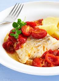 Cabillaud Au Four Avec Tomates Cerises Et Pommes De Terre Cabillaud Au Four Recette Poisson Dos De Cabillaud Recette