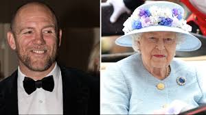 Mike tindall has stepped out with a very straight new nose at the spring wolf run in east sussex. Mike Tindall Makes Queen Elizabeth Laugh At Royal Ascot With Trick