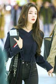She seems to have lost a lot of weight i want her to be happy & healthy so i hope lia's weight loss wasnt against her own will. Lia Fashion Style Lia Outfit Itzy Lia Airport Fashion Style Gaya Model Pakaian Gaya Berpakaian Model Pakaian
