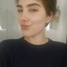 Briana Marsh's Instagram, Twitter & Facebook