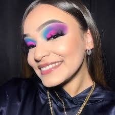 Mercedes Vela's Instagram, Twitter & Facebook