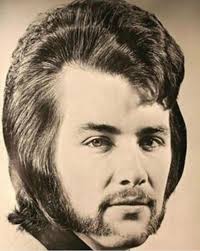 However, choosing the right look depends a great deal on the type of hair one has. 10 Bizarre Retro Hairstyles We Wish They Were Gone For Good