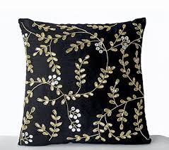 Black And Gold Couch Covers Amore Beaute Decorative Throw Pillow Covers Handcrafted Https Www Amazon Com Dp B00nkk7t8 Gold Accent Pillows Gold Throw Pillows Gold Decorative Pillows