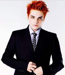 Pin By R On Mcr Gerard Way My Chemical Romance Gerard Way Hesitant Alien