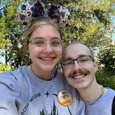 Devin Gagnon (@devin_gagnon) • Instagram photos and videos