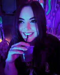 Paula Mcintosh's Instagram, Twitter & Facebook