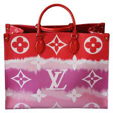Still today, louis vuitton's spirit of adventure is expressed through its unique heritage, values and rigorous spirit of innovation and ingenuity, the boldness of its. Louis Vuitton Bag Escale On The Go Brand New 2020 Limited Edition For Sale At 1stdibs