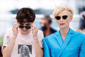 Leos carax (opening night film) flag day, dir: Trtf Lsihfd7m