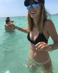 Nelly korda is a professional golfer from the united states of america. Sexy Nelly Korda Randi S Hokejovou Hvezdou