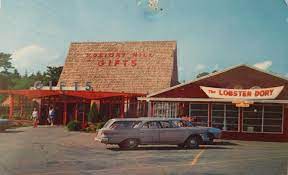 Holiday Hill Motor Inn Back In The Day Early 1960s I M Guessing Dennis Ma Cape Cod Cape Cod Gift Shop Cape Cod Massachusetts