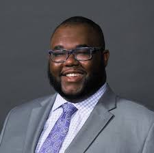 Maurice Brewer's Instagram, Twitter & Facebook