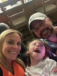 Kari Wolff's Instagram, Twitter & Facebook