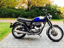 1978 triumph bonneville 750 this triumph bonneville 750 epitomizes the early 1970's british motorcycle that became a permanent part of british motorcycle history and still represents the classic style… Bonneville T140v