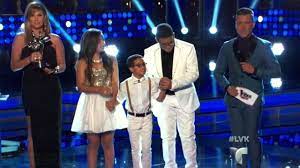 Published apr 26, 2015 at 9:18pm read more. El Ganador De La Voz Kids 2015 Jonael Santiago Youtube