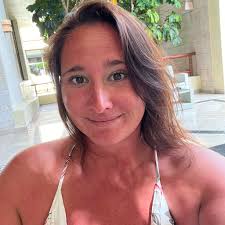 Who can provide lawn and landscaping maintenance services in Cedar Rapids?