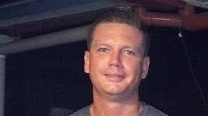 Desmond Anderson's Instagram, Twitter & Facebook