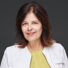 Crystal Lynch's Instagram, Twitter & Facebook