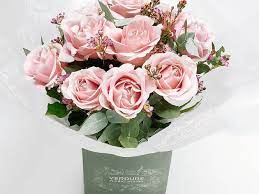 We have 6 florists with 1224 reviews delivering in if you need to send flowers for delivery today, our florists offer a range of flowers for same day order flowers by 2pm local time and get your flowers delivered same day by the florists you choose. 8 Best Flower Delivery Services In Manchester Order Online