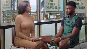 Taylor Rooks Responds to Narrative She Makes Athletes Thirsty During  Interviews - TMSPN